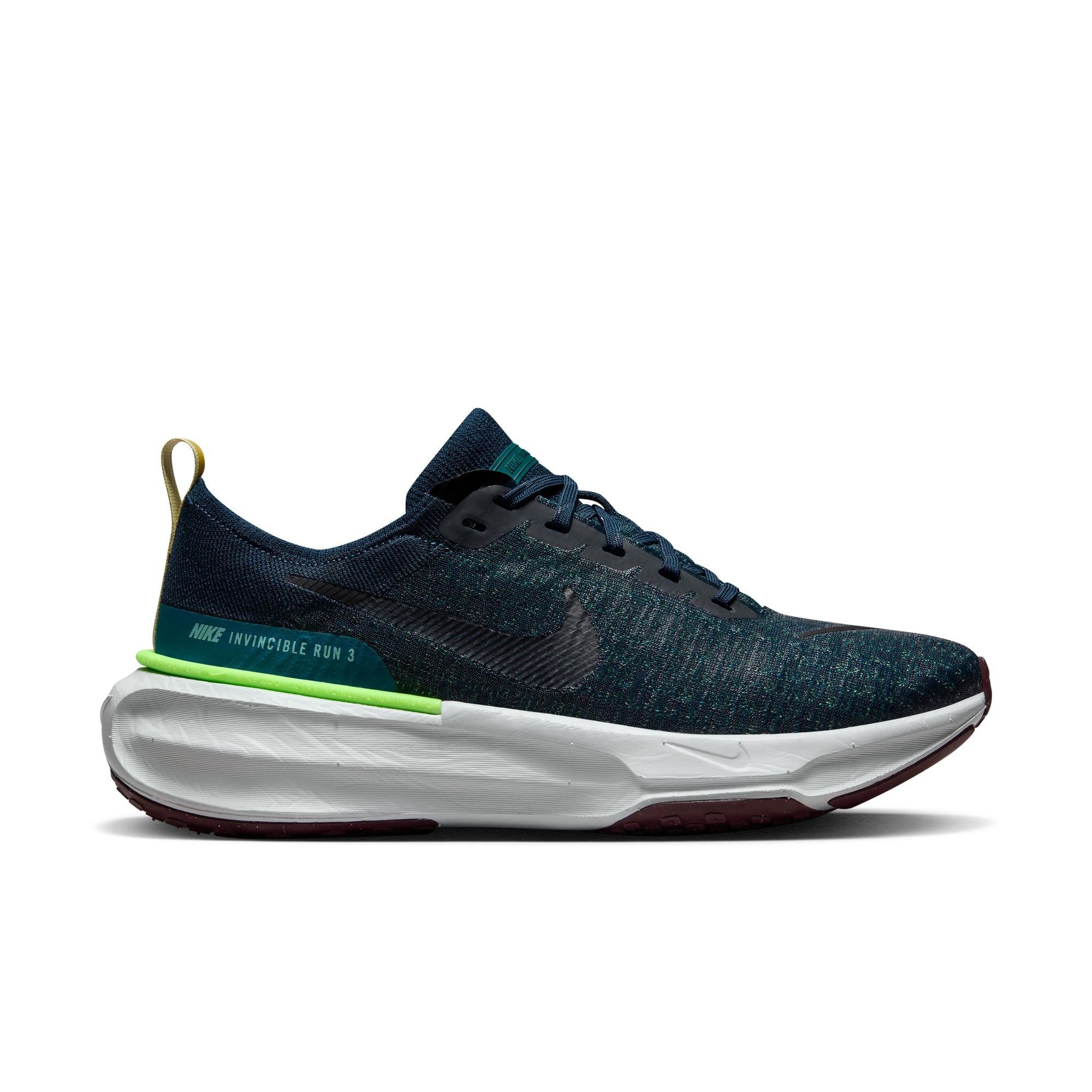 The Invincible 3 provides Nike's maximum cushioning&nbsp;for everyday runs. Experience a breathable Flyknit upper and the robust platform of lightweight ZoomX foam that softens impact. Plus, the midsole of this model is wider and taller than the last for even more cushioned comfort.