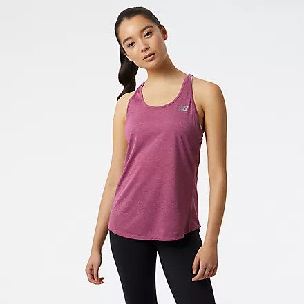 The Impact Run Tank was designed for impressive cooling and breathability throughout your run. This women's workout tank top features a lightweight mesh fabric with fast-drying NB ICEx technology to help you feel cool and comfortable. Plus, reflective branding and piping adds a stylish touch.