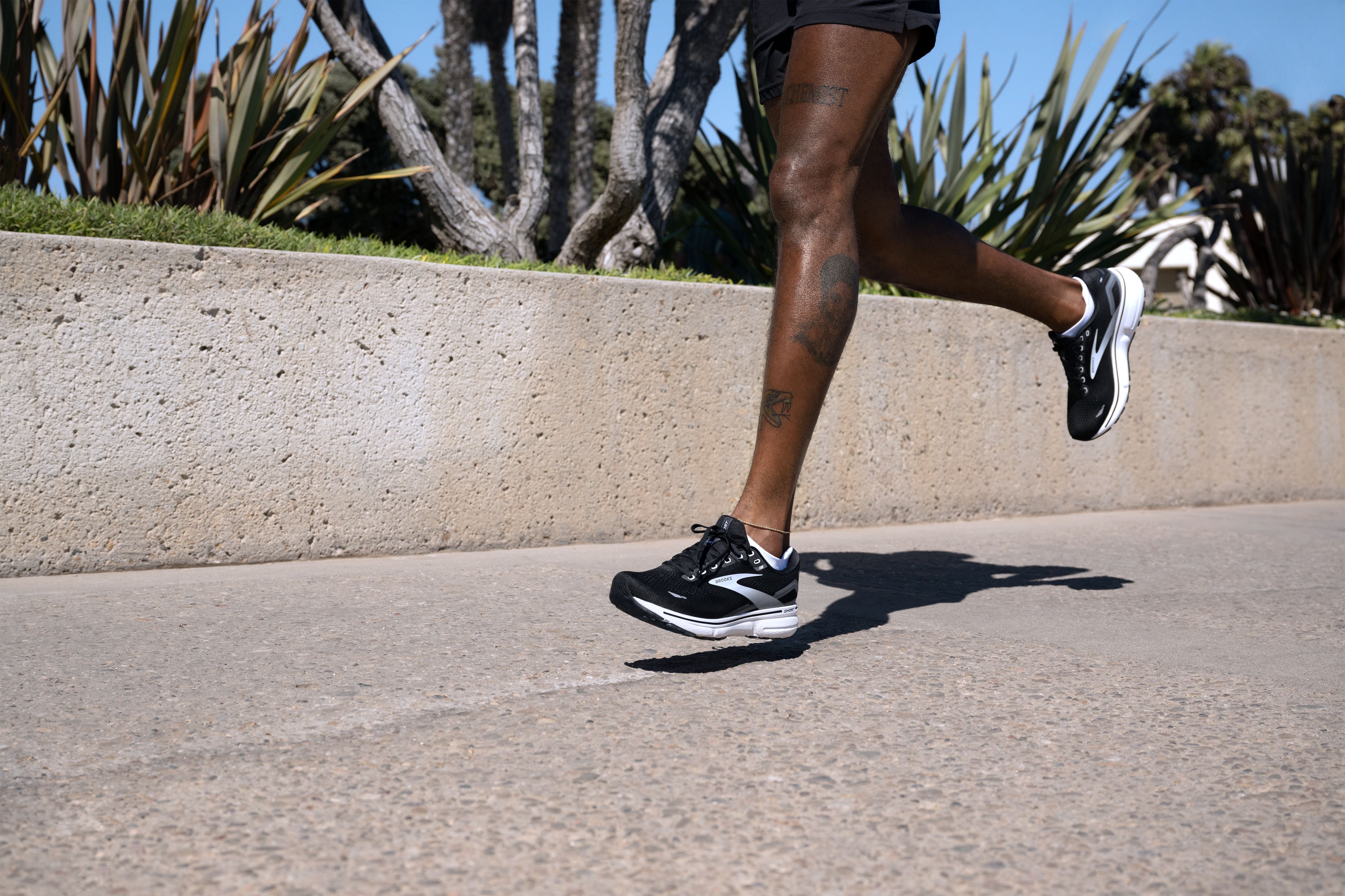 Men's Tech Footwear - Running