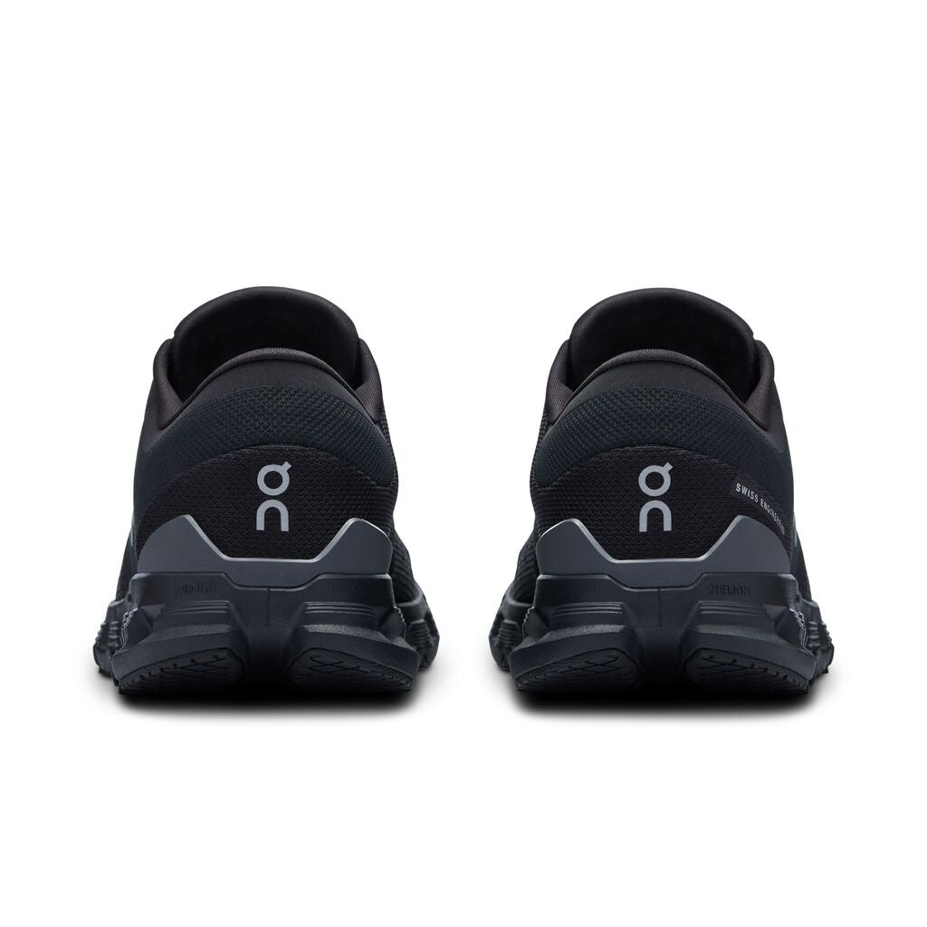 The heel area of the On Cloud X4 has a stabalizing piece low on teh heel around the upper adn then the midsole flares out just slightly to provide more balance and stability